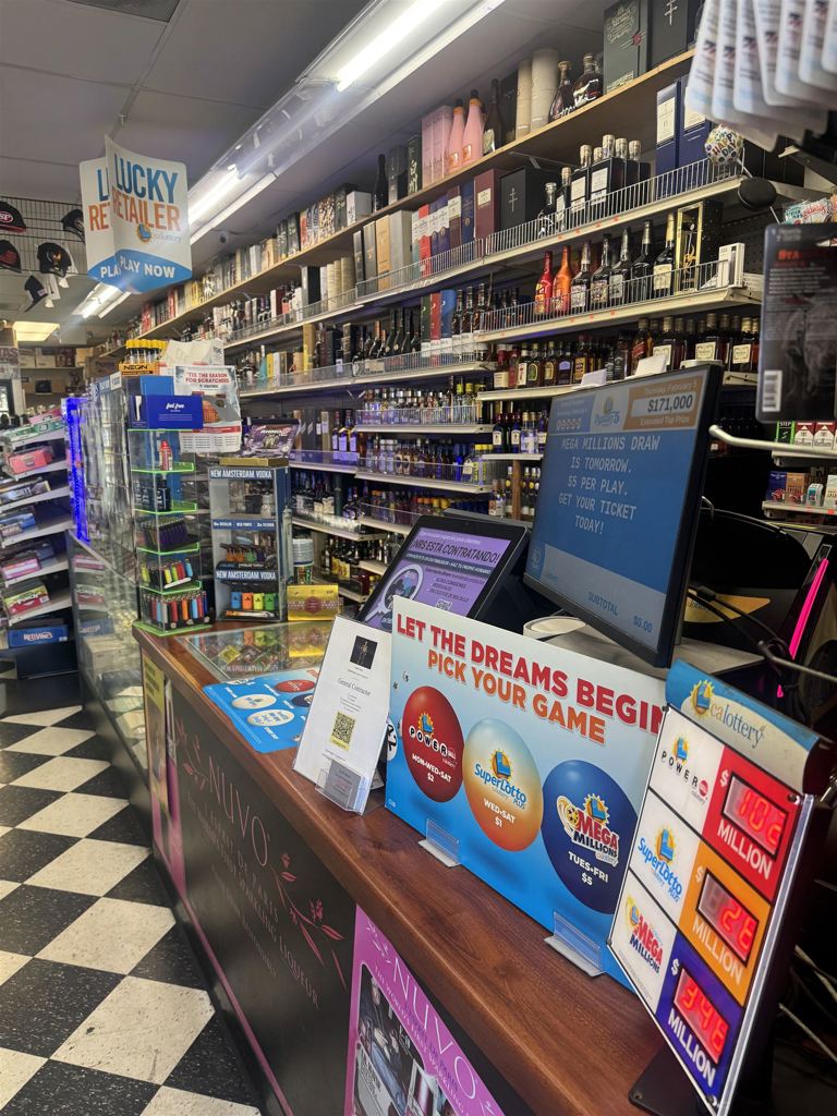 3968 3968 Washington Blvd