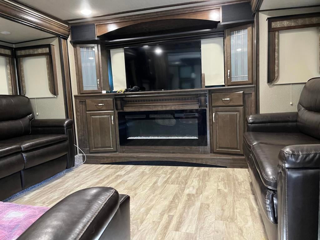 69411 Ramon Road 429