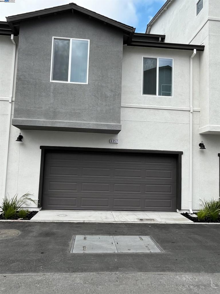 6357 Dandelion Street