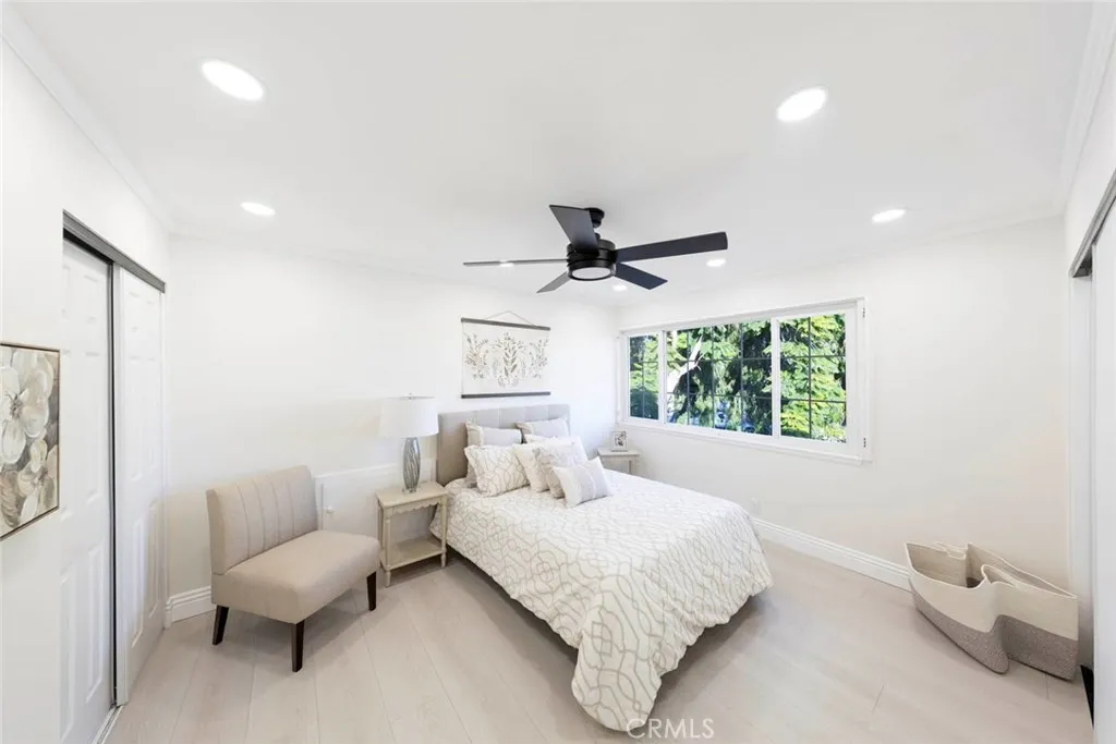 Huntington Beach, California 92647, United States, 4 Bedrooms Bedrooms, ,3 BathroomsBathrooms,Residential,Active,240310