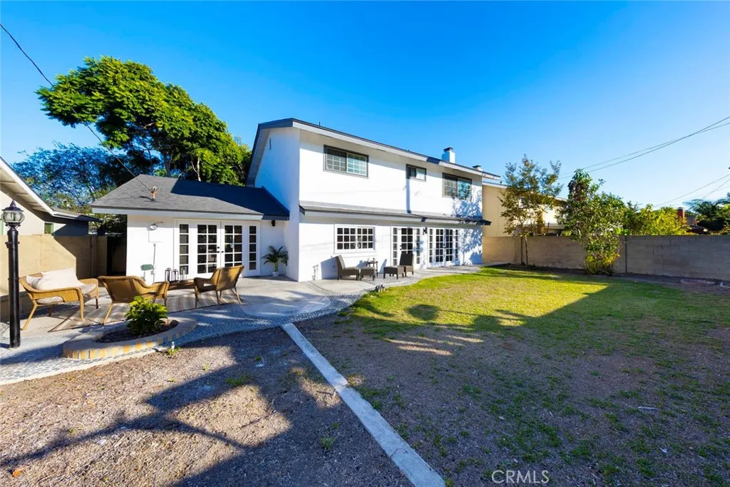 Huntington Beach, California 92647, United States, 4 Bedrooms Bedrooms, ,3 BathroomsBathrooms,Residential,Active,240310