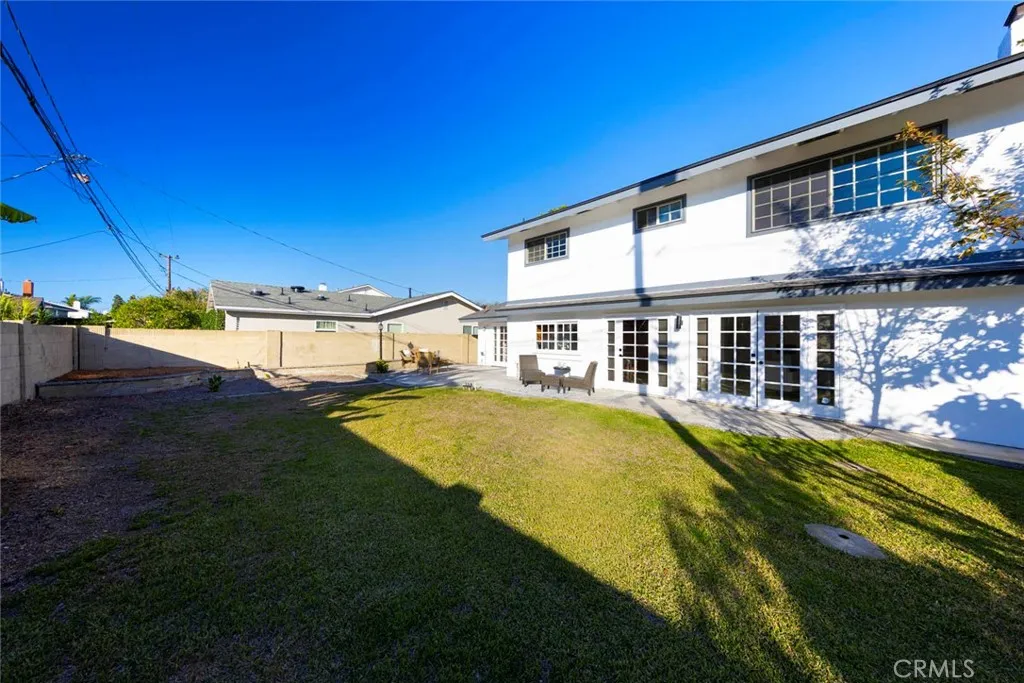 Huntington Beach, California 92647, United States, 4 Bedrooms Bedrooms, ,3 BathroomsBathrooms,Residential,Active,240310