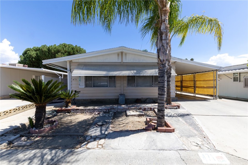 Welcome to this charming 2-bedroom, 2-bath home offering 1,248 sq. ft. of comfortable living in the desirable senior community of Hemet. This spacious mobile home features a bright and inviting floor plan with plenty of natural light throughout. The kitchen provides ample cabinet and counter space, opening to a dining area perfect for gatherings. Both bedrooms are generously sized, including a primary suite with its own private bath. Enjoy relaxing on the covered patio or taking advantage of the community amenities designed for active adults. Conveniently located near shopping, dining, this home offers comfort and convenience in a welcoming neighborhood.