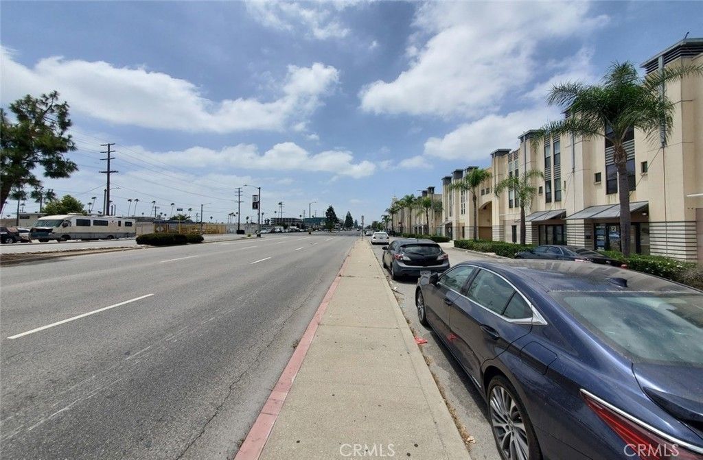 Photo of 8021 S VERMONT Avenue #24, Los Angeles, CA 90044 (MLS # PW25241665)