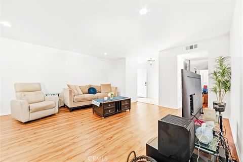 Photo of 3939 N Virginia Rd #312, Long Beach, CA 90807 (MLS # RS26032782)