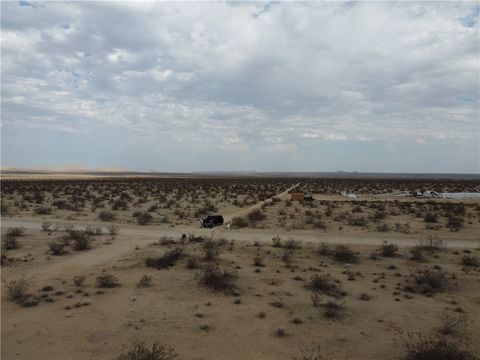 Photo of 0 Shadow Mountain Road, Adelanto, CA 92301 (MLS # HD25281716)