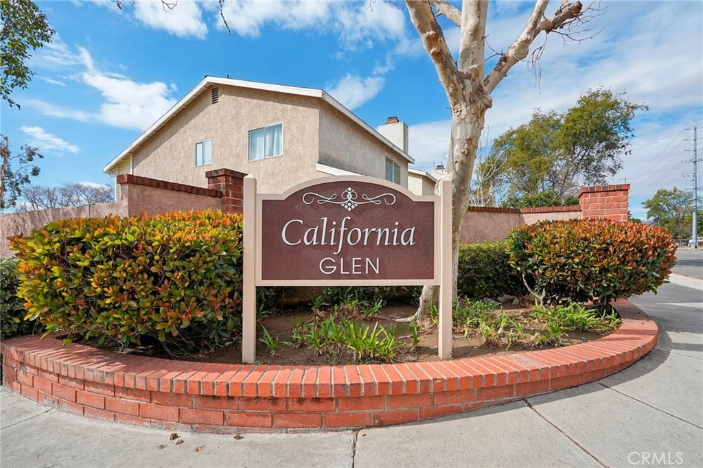 11465 Fox Hollow Lane