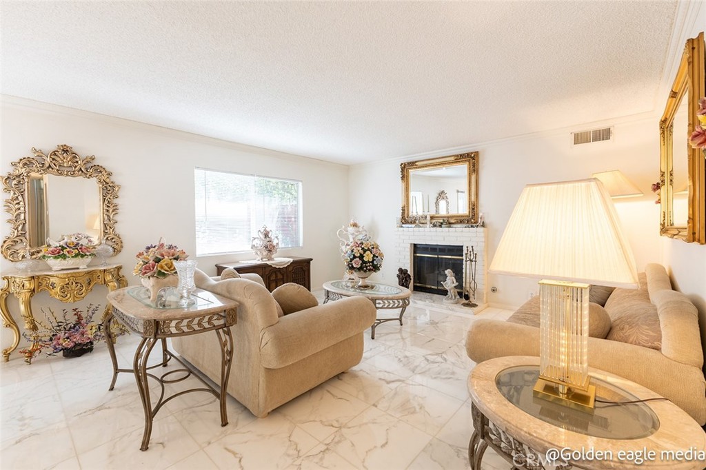 11465 Fox Hollow Lane