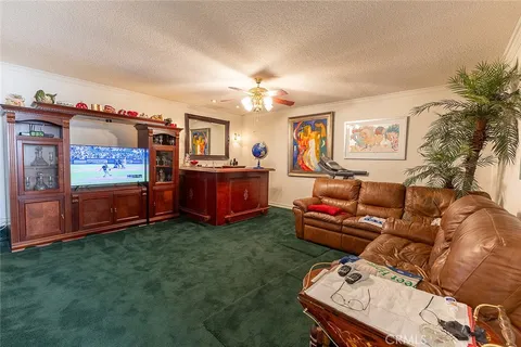 MLS: SR25166680