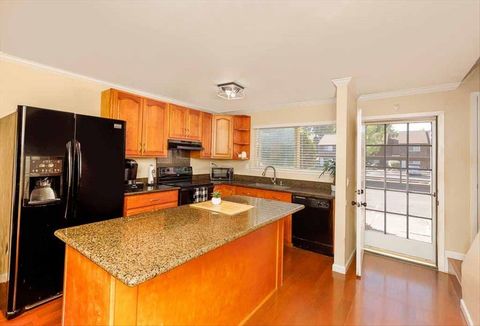 Photo of 1482 Parkway Dr, Rohnert Park, CA 94928 (MLS # 41122978)