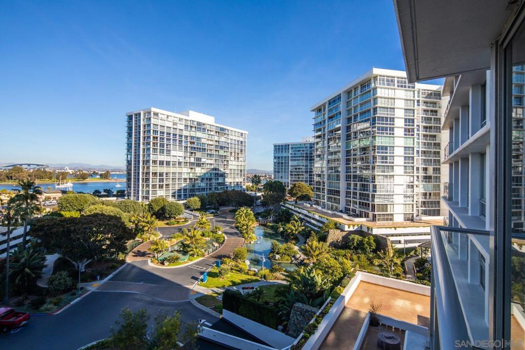 1760 Avenida Del Mundo 801