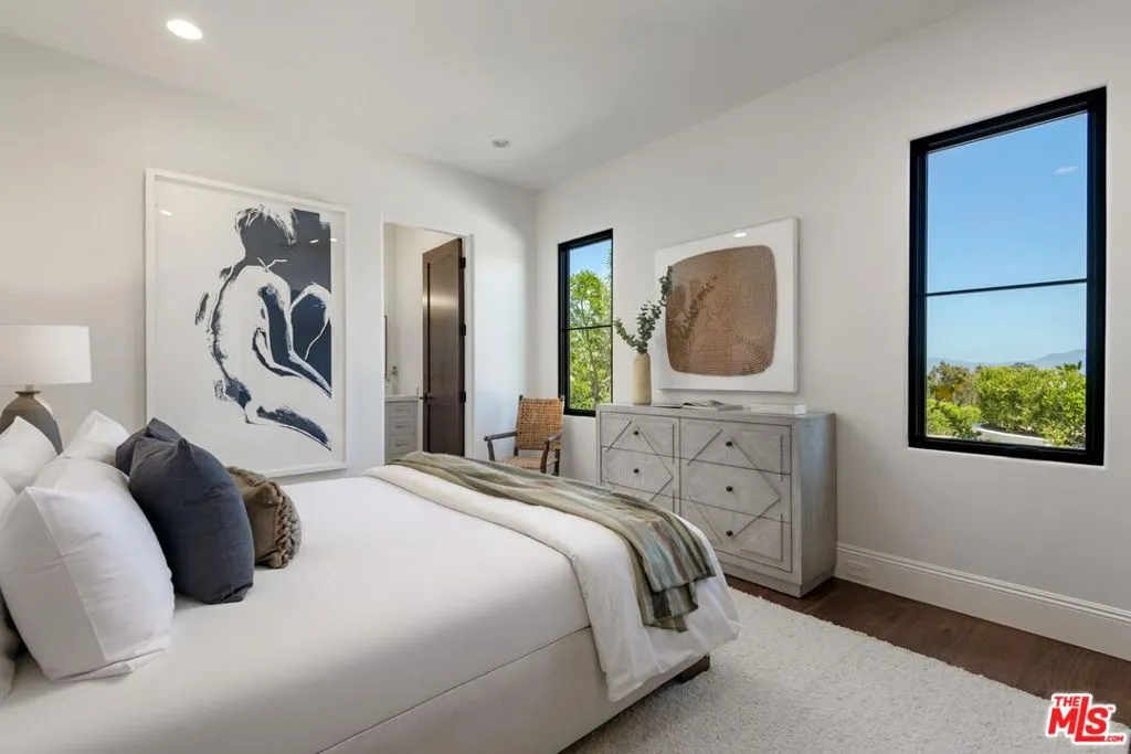 Summerland, California 93067, United States, 6 Bedrooms Bedrooms, ,10 BathroomsBathrooms,Residential,Active,136761