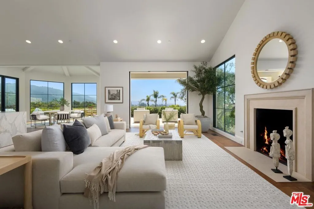 Summerland, California 93067, United States, 6 Bedrooms Bedrooms, ,10 BathroomsBathrooms,Residential,Active,136761