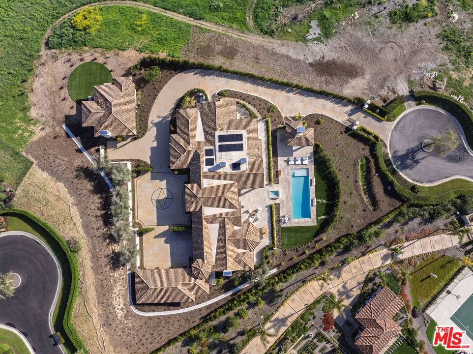 Summerland, California 93067, United States, 6 Bedrooms Bedrooms, ,10 BathroomsBathrooms,Residential,Active,136761