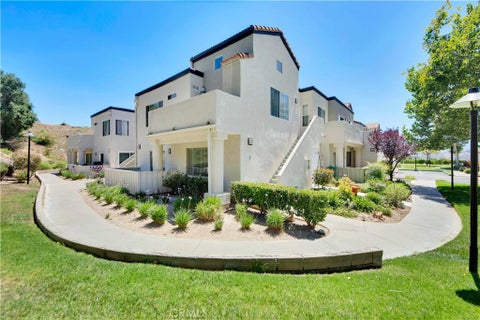 Photo of 21203 Trumpet Drive #102, Newhall, CA 91321 (MLS # SR26137995)
