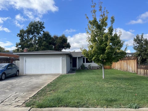 Photo of 7281 Carmel Street, Gilroy, CA 95020 (MLS # ML82065563)