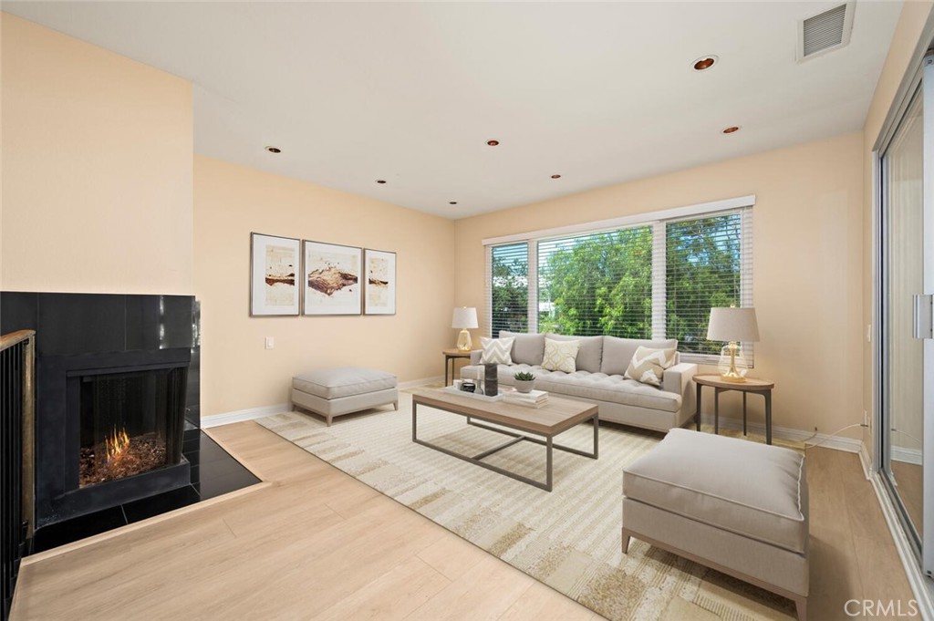 Laguna Village (LV) - Residential Lease