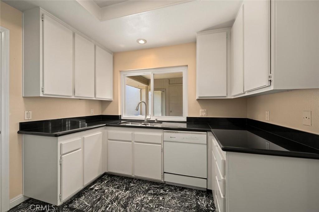 Laguna Village (LV) - Residential Lease