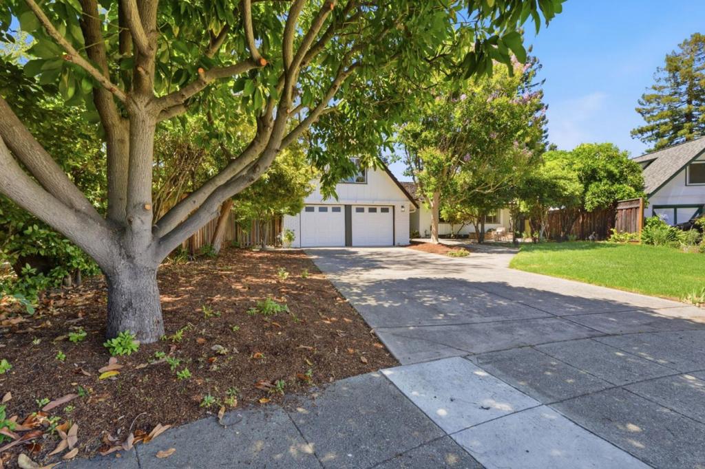 3845 Grove Court