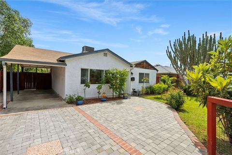 Photo of 6928 Lubao Ave, Winnetka, CA 91306 (MLS # SR26082669)