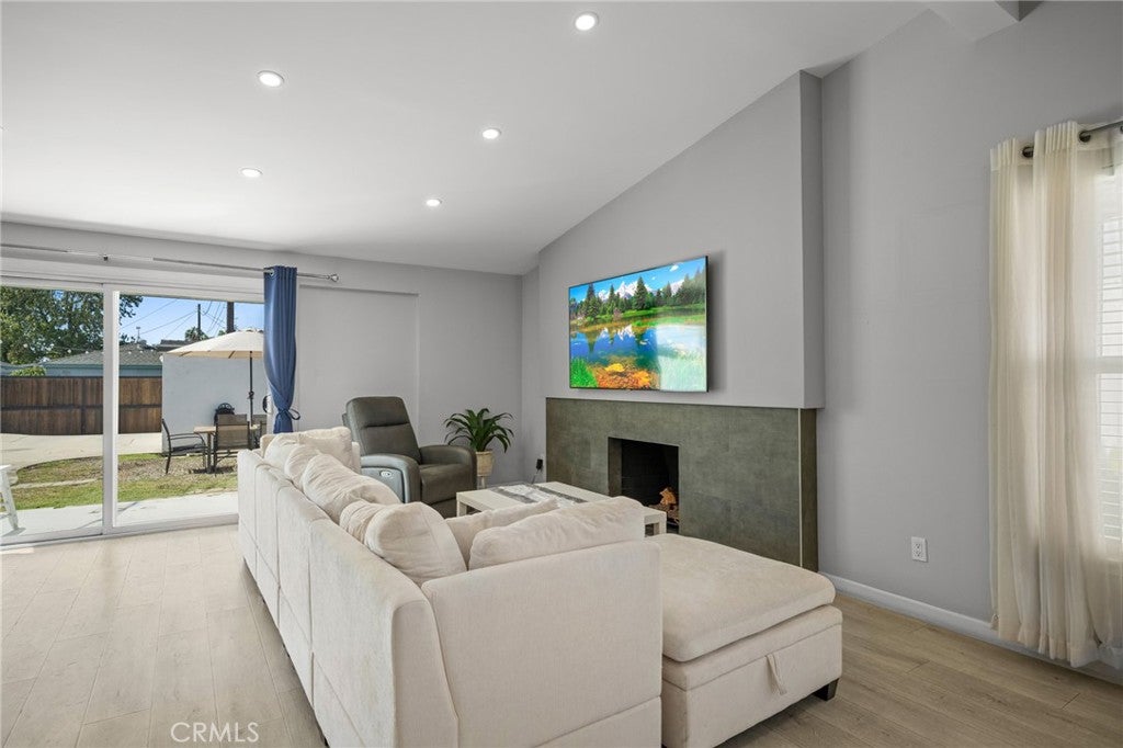 9253 Arleta