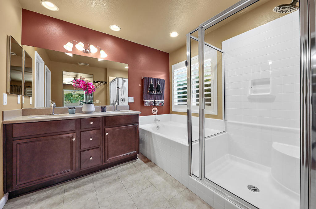 Terra Lago - Residential