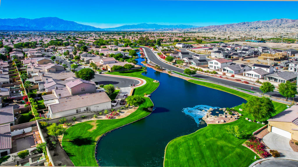 Terra Lago - Residential