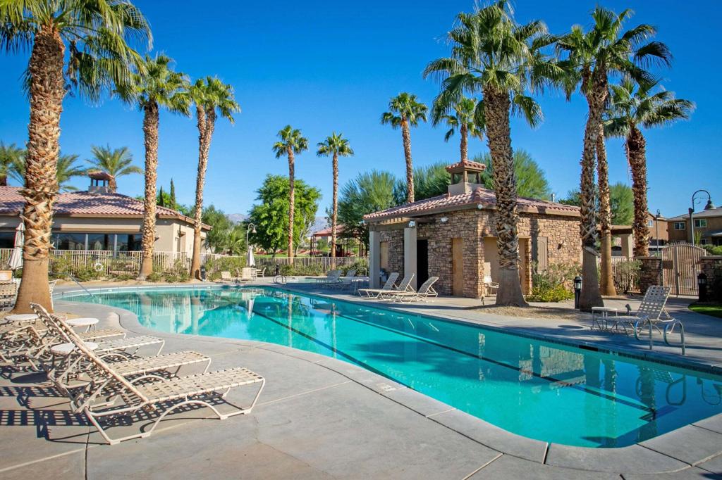 Terra Lago - Residential