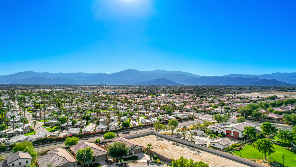 Terra Lago - Residential