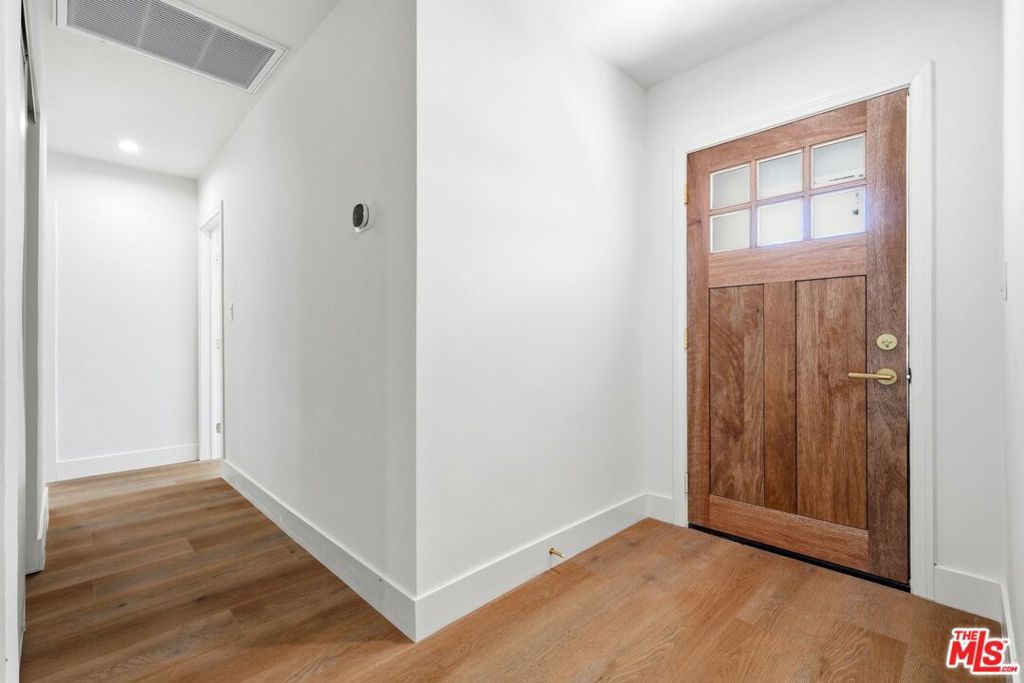 Photo of 12455 Milbank Street, Studio City, CA 91604 (MLS # 26726107)