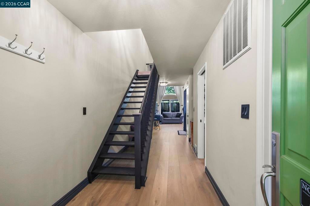 1127 Glengarry Drive