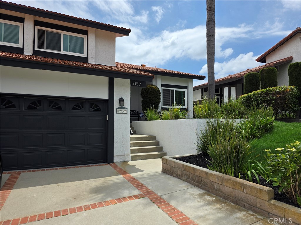 2937 Oakwood Lane