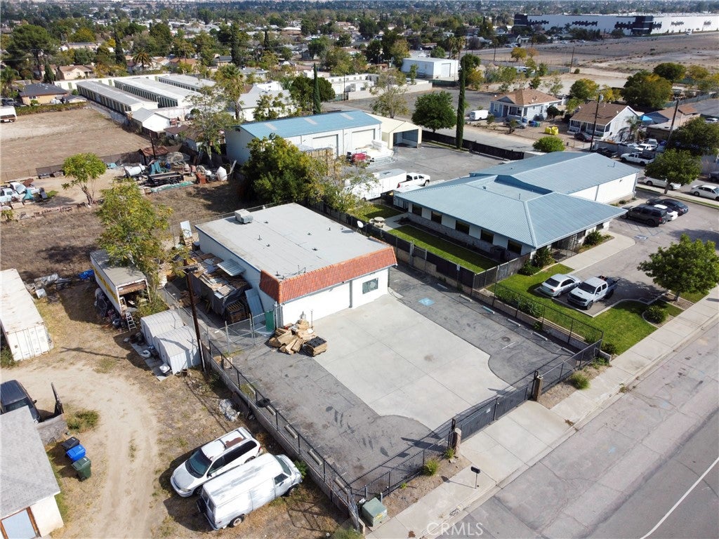 2436 E 5th