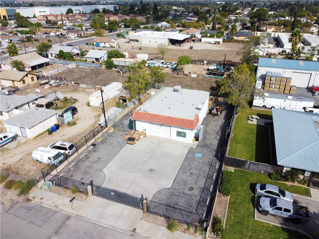 2436 E 5th