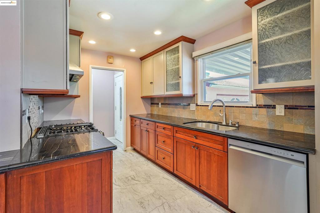 AMERICAN CANYON - Residential