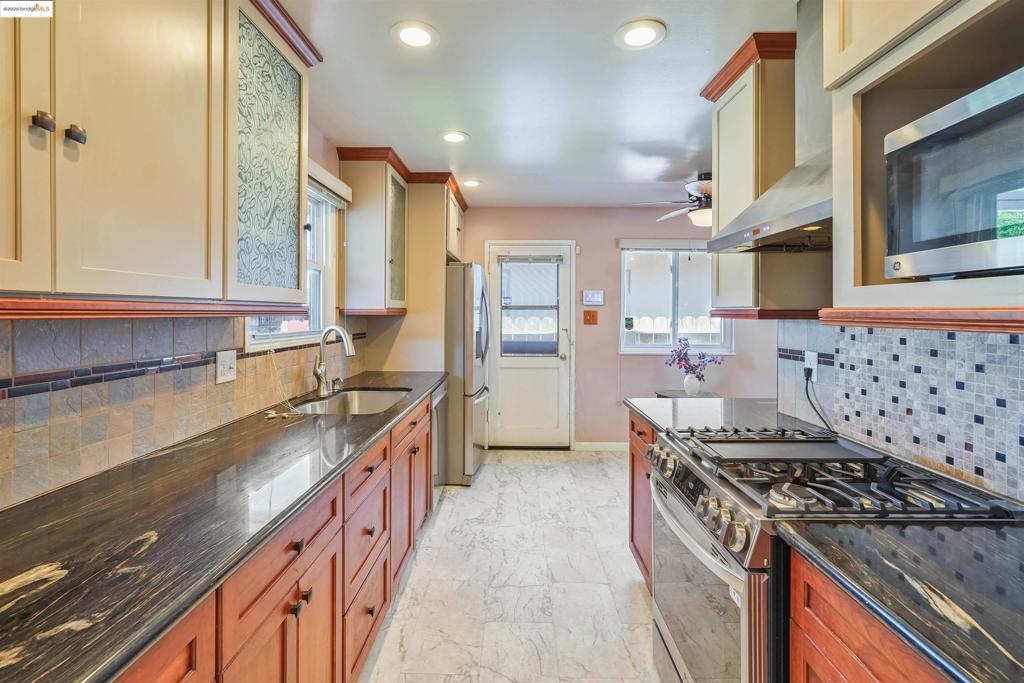 AMERICAN CANYON - Residential