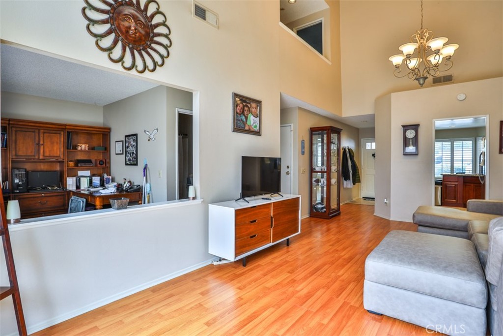 7331 Belpine 30