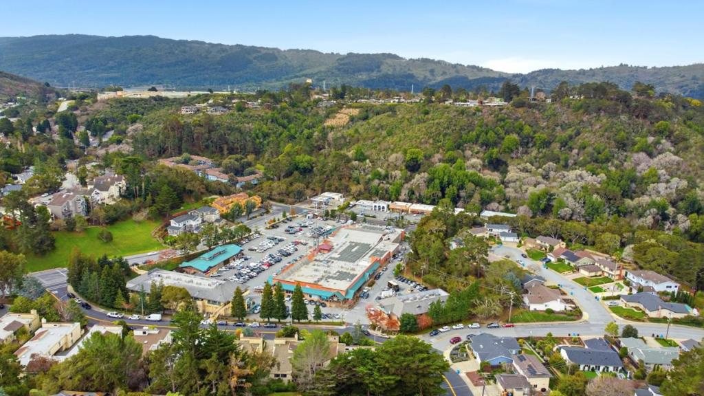 20012003 Parrott Drive