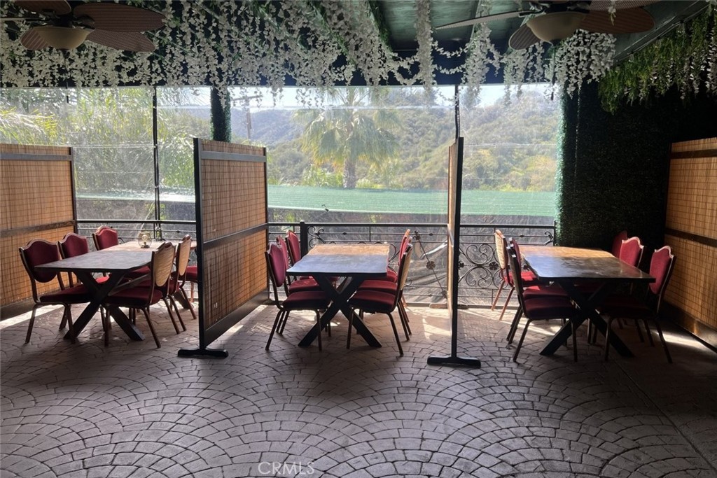 6500 Foothill Boulevard