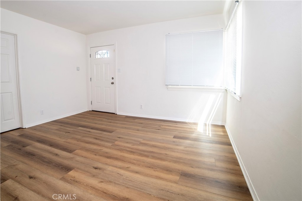7052 Day Street
