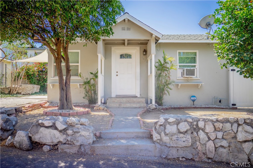 7052 Day Street