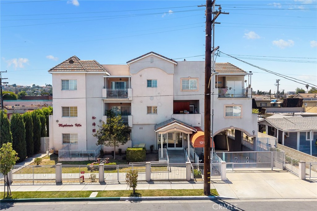 121 N Mcpherrin Avenue 105