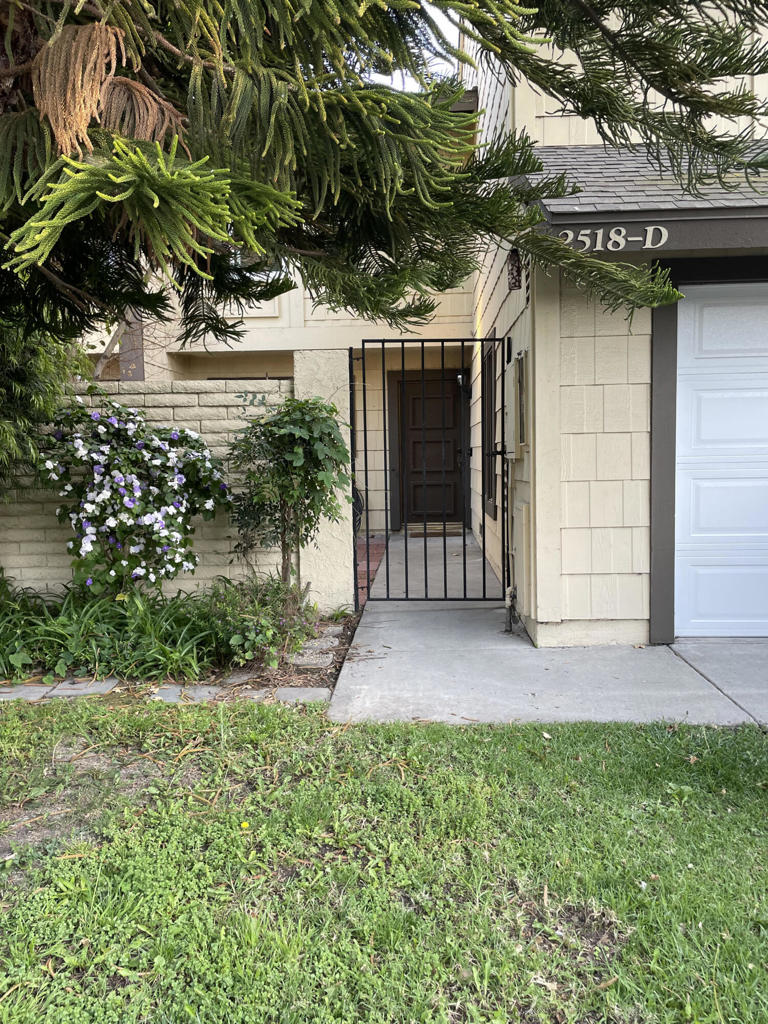 2518 N Tustin 81