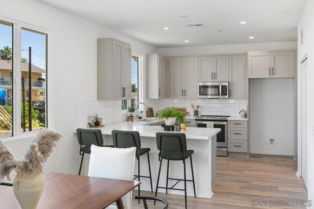 5270 San Bernardo Ter