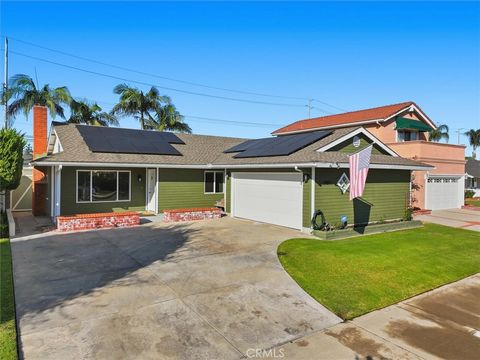 Photo of 17841 Altamirano Ln, Huntington Beach, CA 92647 (MLS # NP25267459)