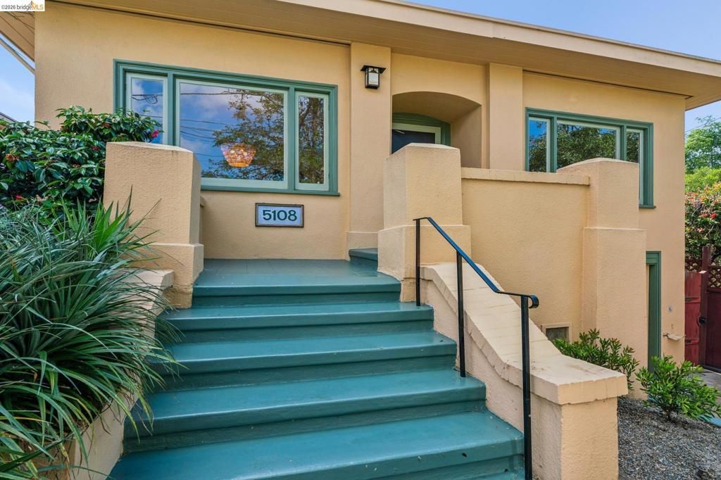 Photo of 5108 Coronado Ave Ave, Oakland, CA 94618 (MLS # 41131113)