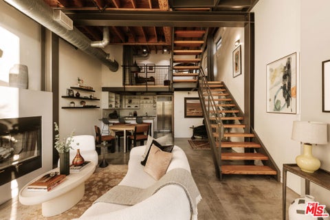 Photo of 208 S Venice Boulevard #A, Venice, CA 90291 (MLS # 26874739)
