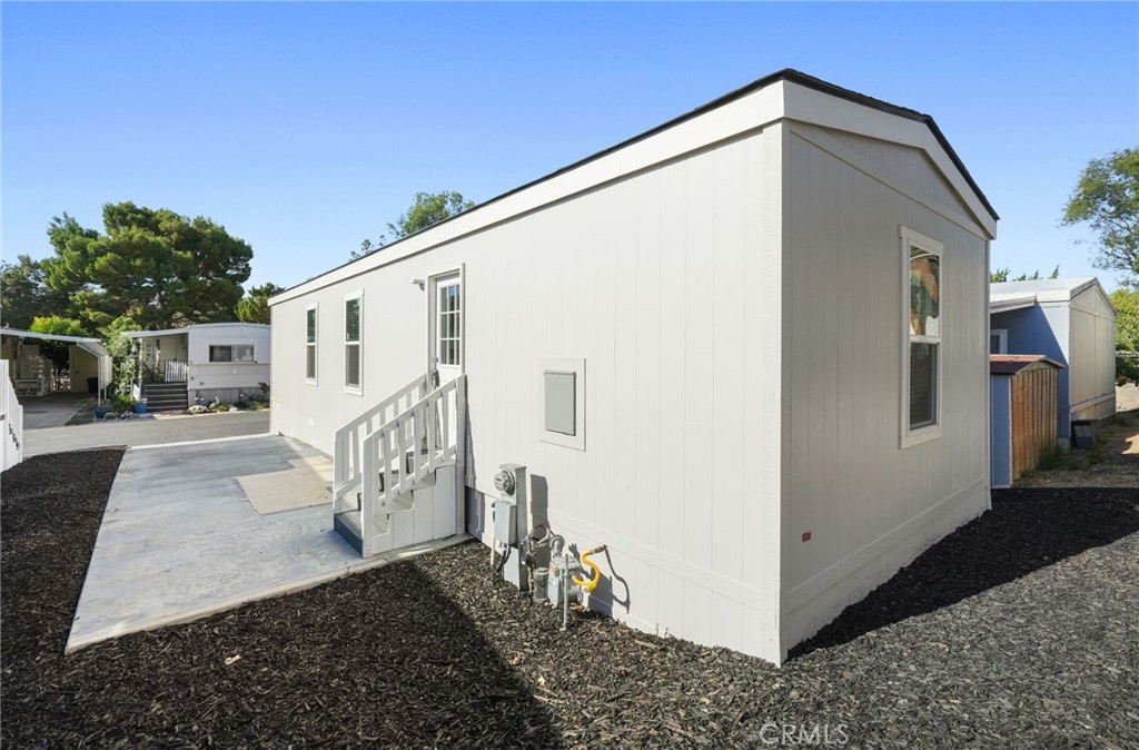 2193 Los Feliz Drive 63
