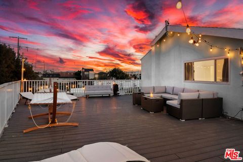 3115 Strongs Drive Venice CA 90292