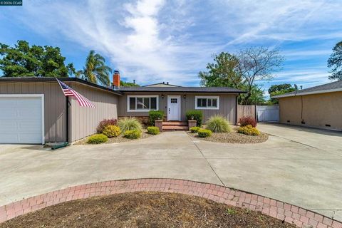 Photo of 4321 Cowell Rd, Concord, CA 94518 (MLS # 41128814)